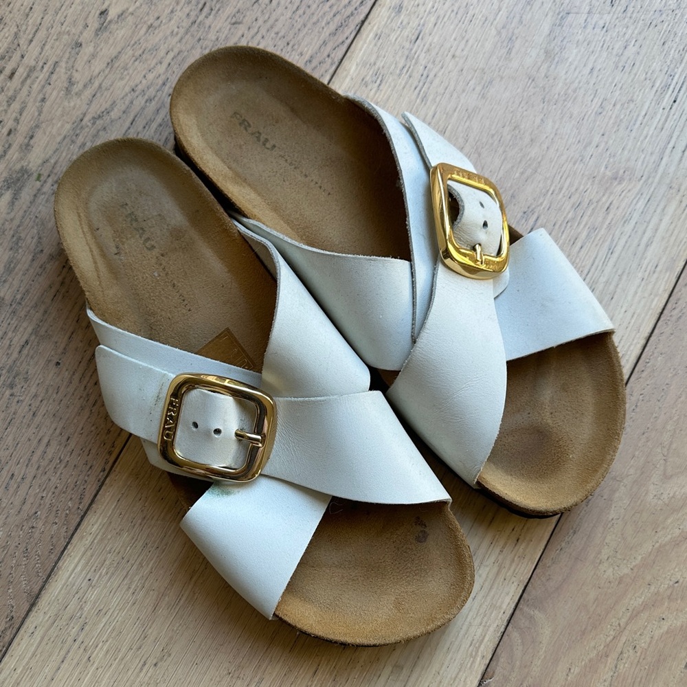 Frau Sandals with Gold Buckle